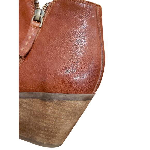 Frye Judith Double Zip Ankle Bootie in Cognac Brown Leather Women's Size 10 - Picture 8 of 9